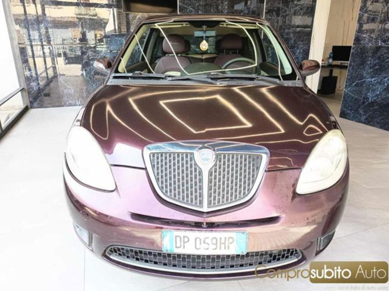 Lancia Ypsilon 1.2 Platino