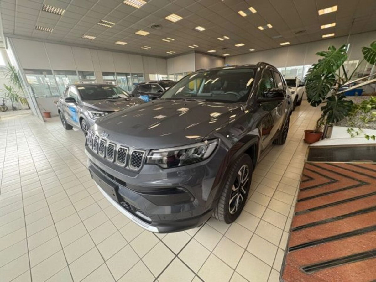Jeep Compass 1.3 T4 190CV PHEV AT6 4xe Limited (4)