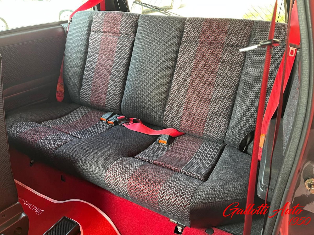 Fiat Uno turbo i.e. 3 porte Antiskid (12)