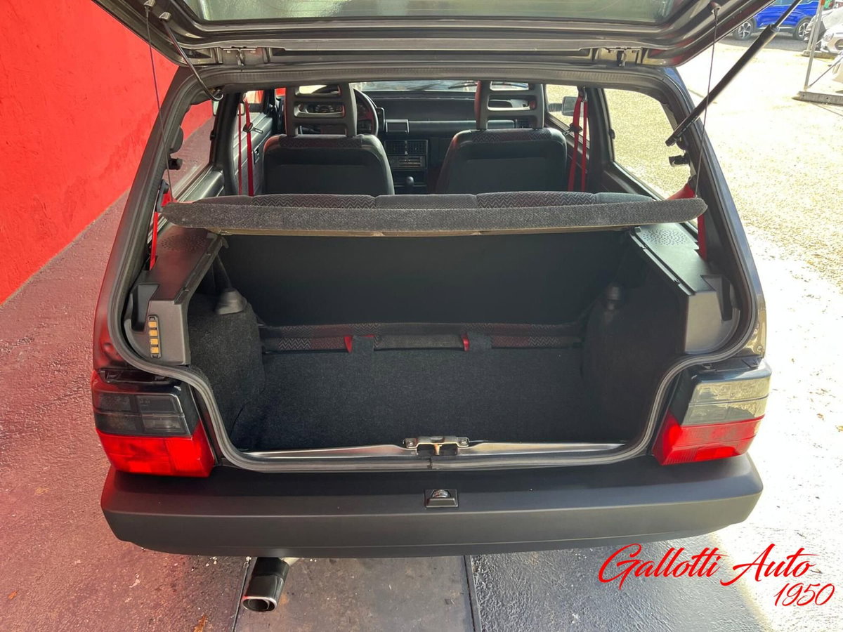 Fiat Uno turbo i.e. 3 porte Antiskid (14)