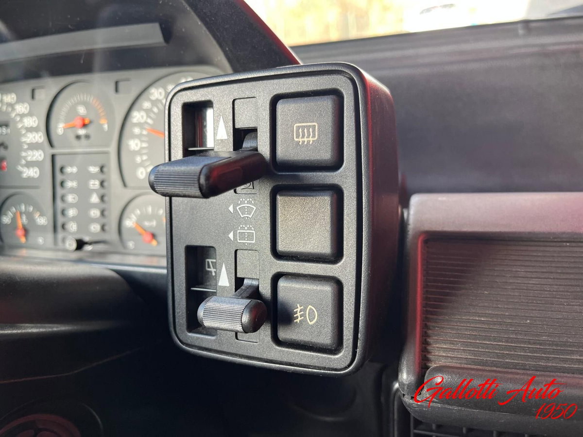 Fiat Uno turbo i.e. 3 porte Antiskid (17)