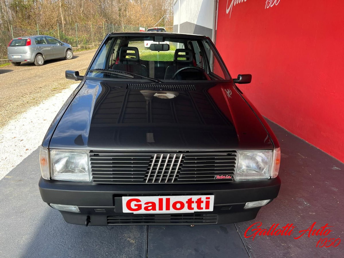 Fiat Uno turbo i.e. 3 porte Antiskid (2)