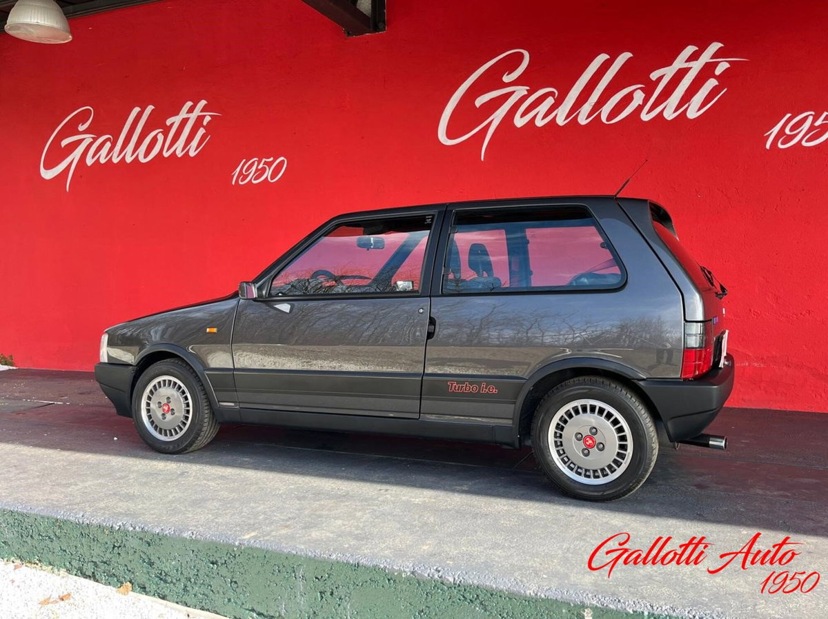 Fiat Uno turbo i.e. 3 porte Antiskid (6)