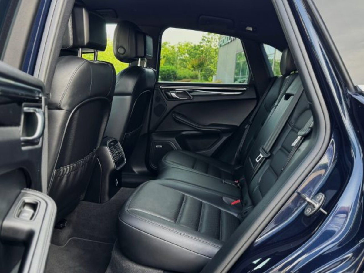 Porsche Macan S (8)