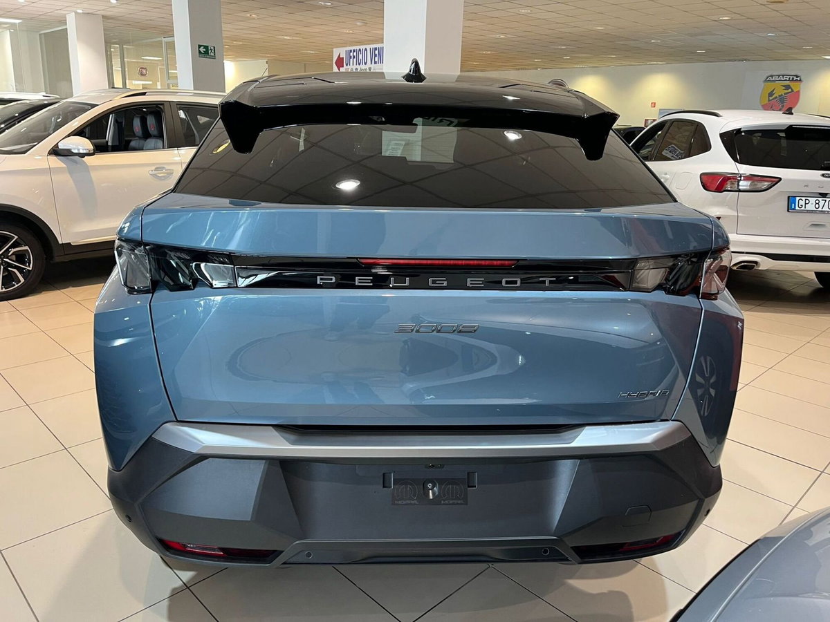 Peugeot 3008 1.2 hybrid GT Exclusive 145cv e-dcs6 (9)