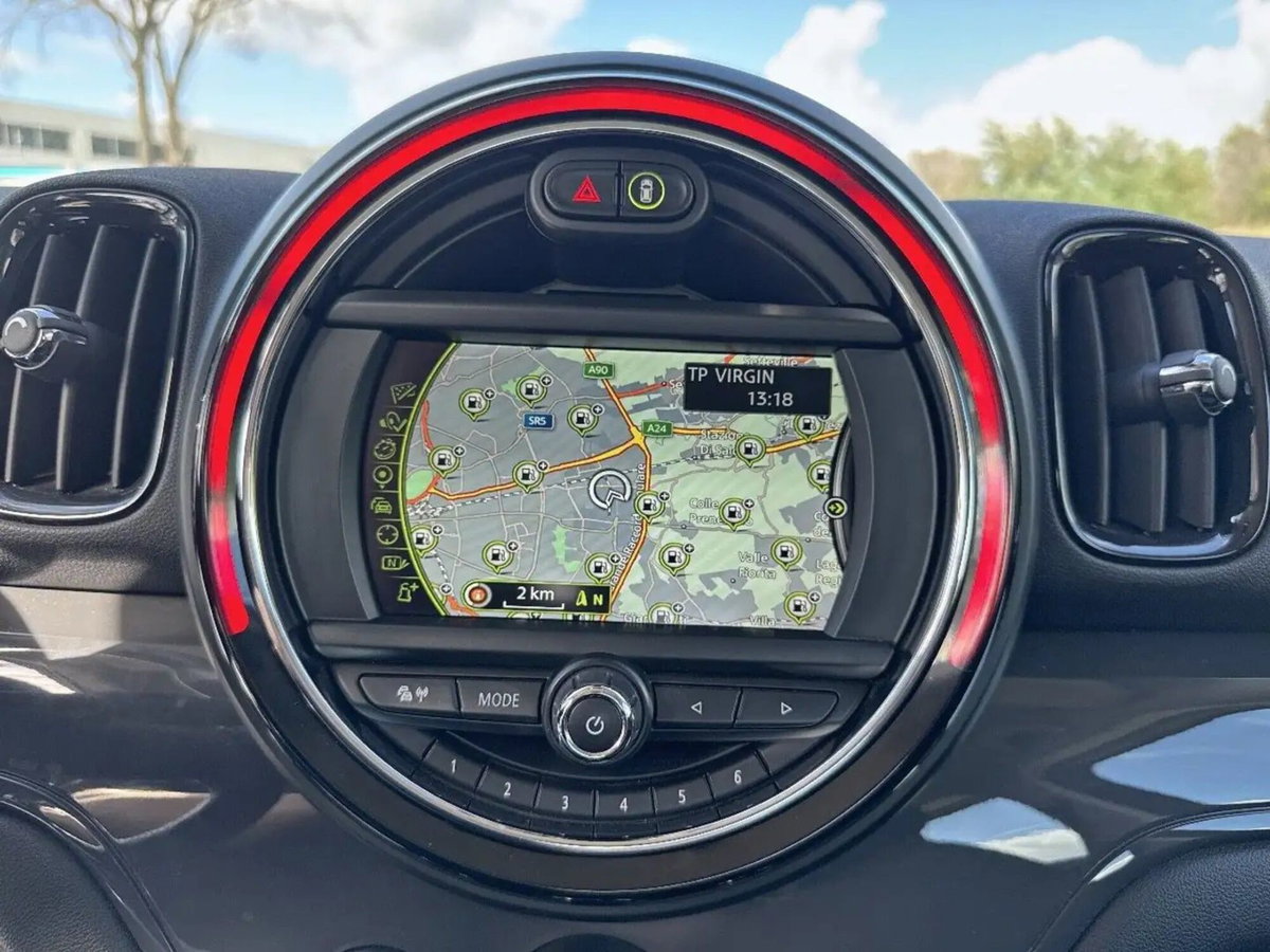 MINI Mini Countryman 2.0 Cooper D Essential Countryman (10)