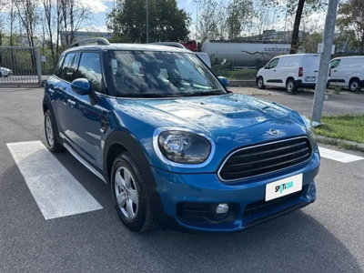 MINI Mini Countryman 2.0 Cooper D Essential Countryman (2)