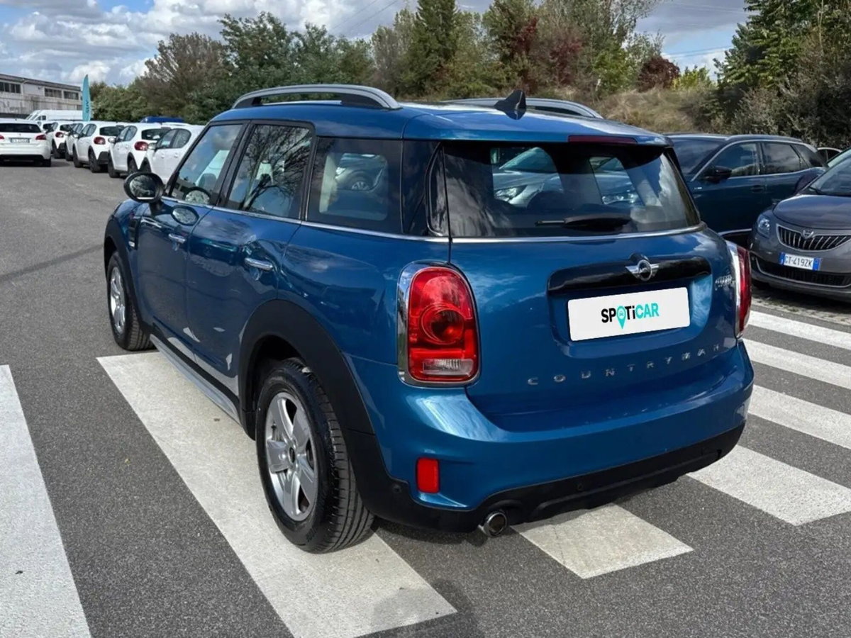 MINI Mini Countryman 2.0 Cooper D Essential Countryman (3)