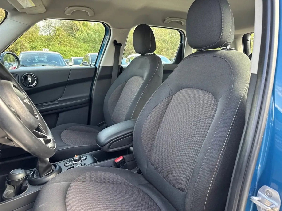 MINI Mini Countryman 2.0 Cooper D Essential Countryman (6)