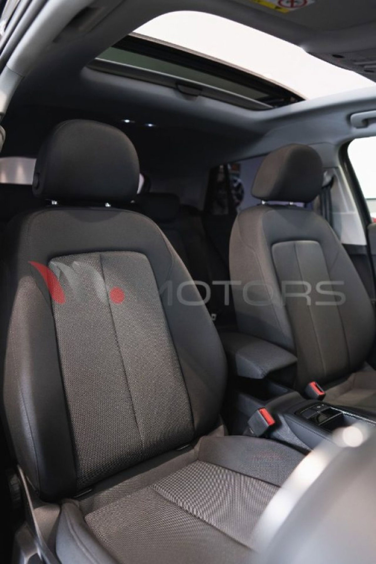 Audi Q2 30 2.0 tdi Identity Black (19)