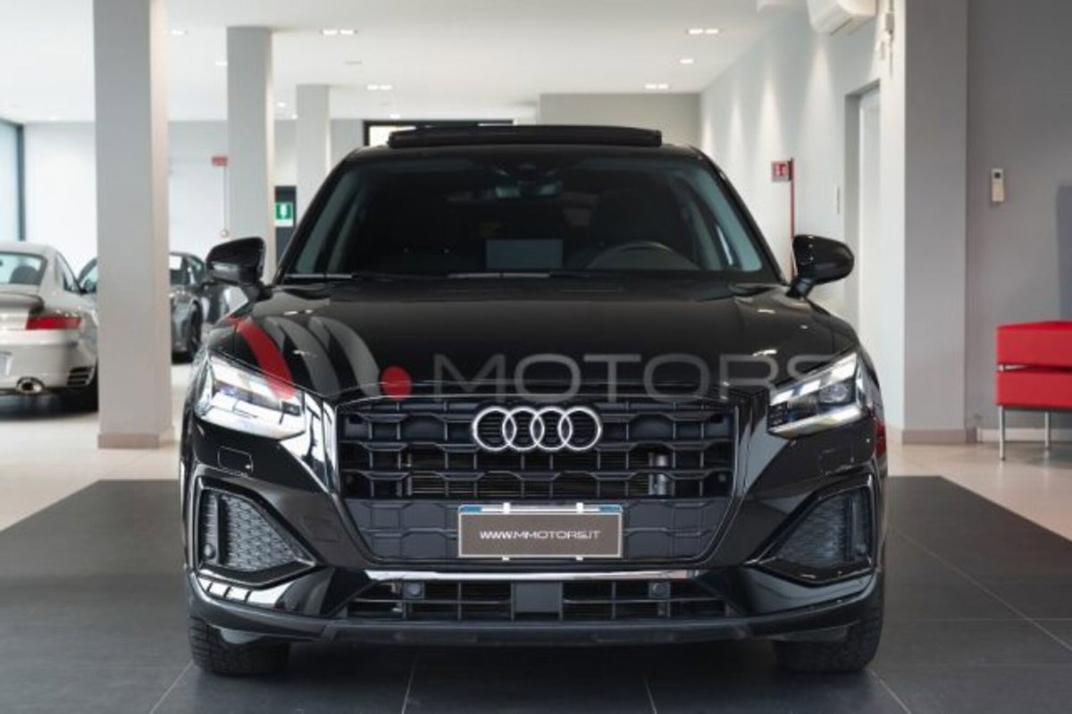 Audi Q2 30 2.0 tdi Identity Black