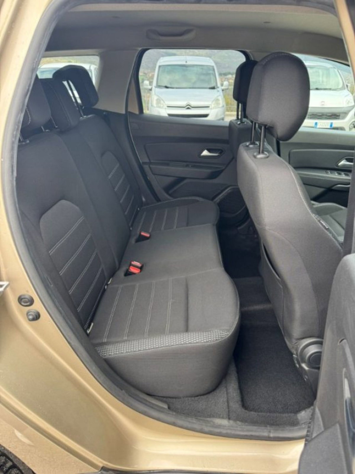 Dacia Duster 1.5 Blue dCi 8V 115 CV 4x2 Prestige (12)