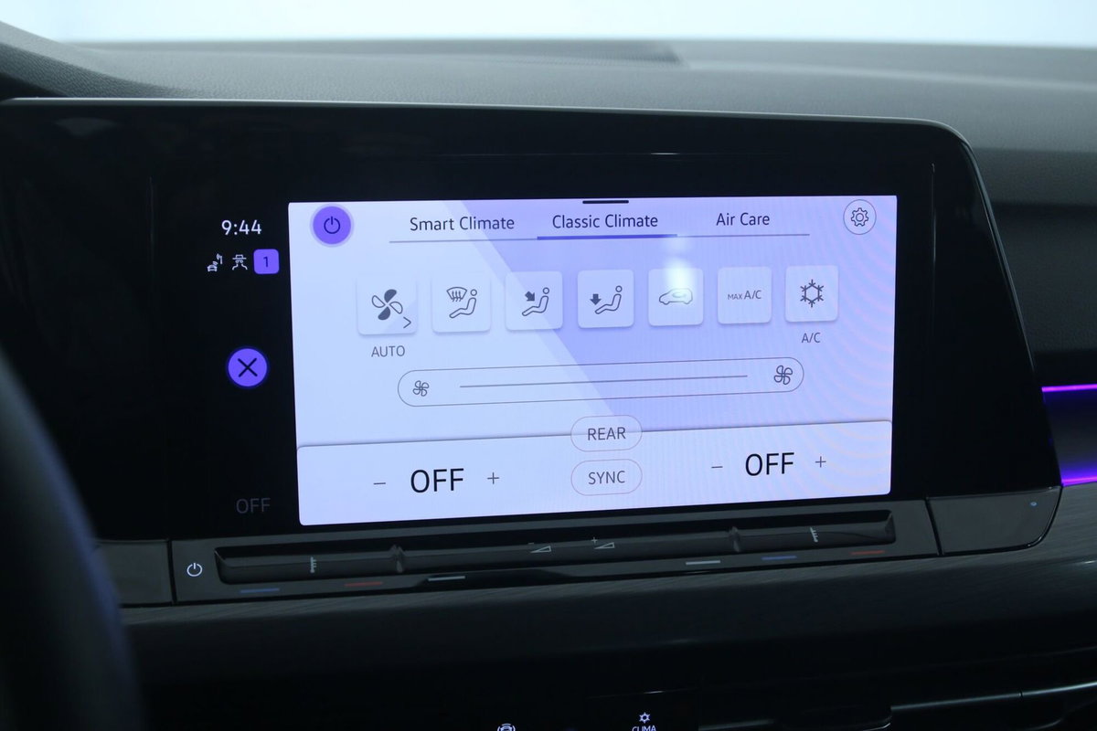 Volkswagen Golf 2.0 TDI 150 CV DSG SCR Style (19)