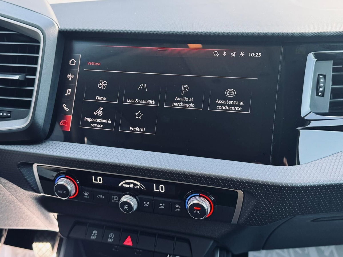 Audi A1 Sportback 30 TFSI Identity Black (10)