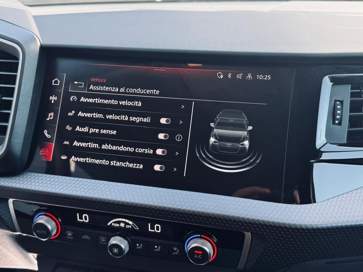 Audi A1 Sportback 30 TFSI Identity Black (16)