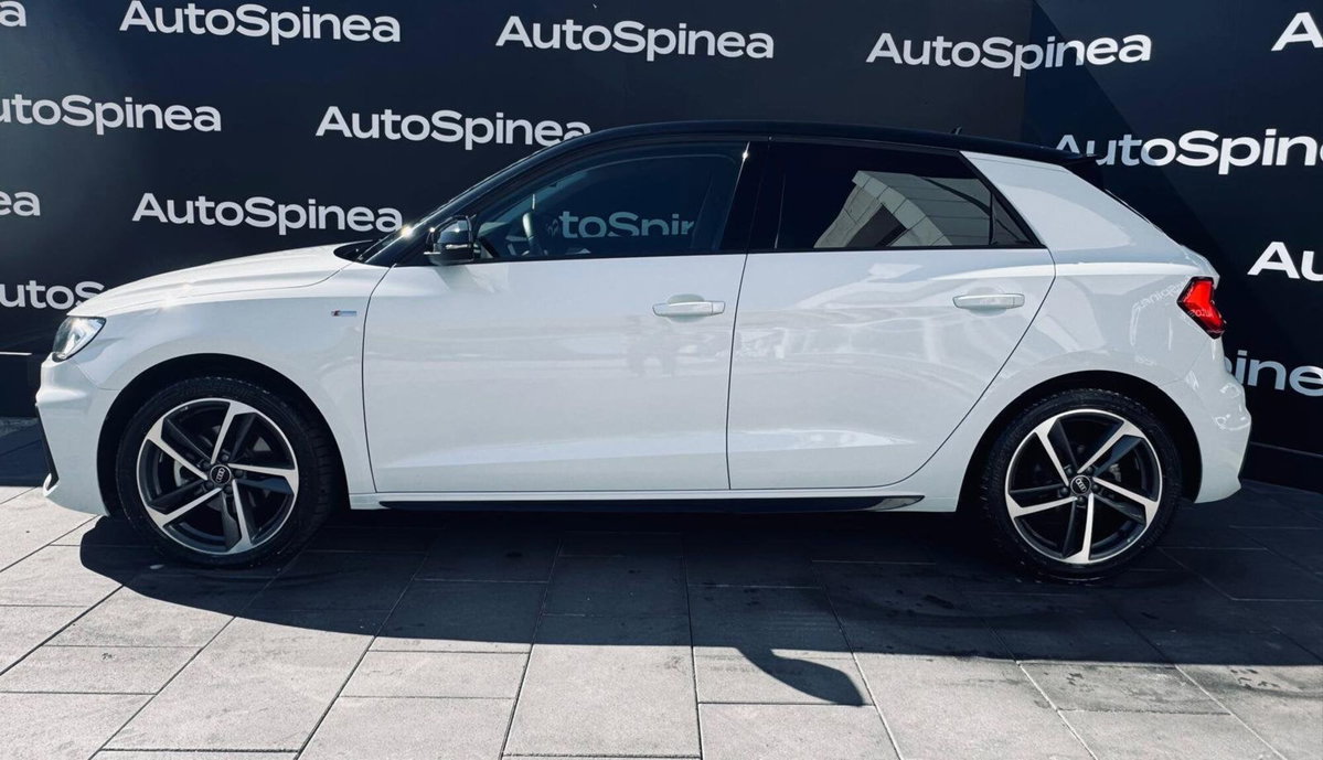 Audi A1 Sportback 30 TFSI Identity Black (2)