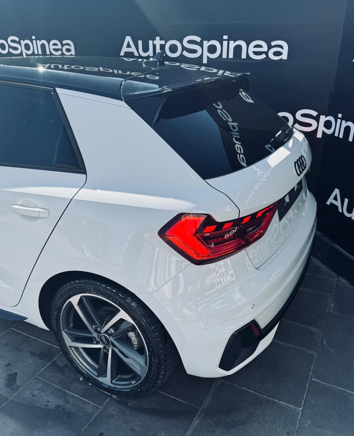 Audi A1 Sportback 30 TFSI Identity Black (5)