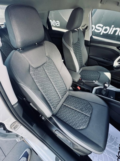 Audi A1 Sportback 30 TFSI Identity Black (9)
