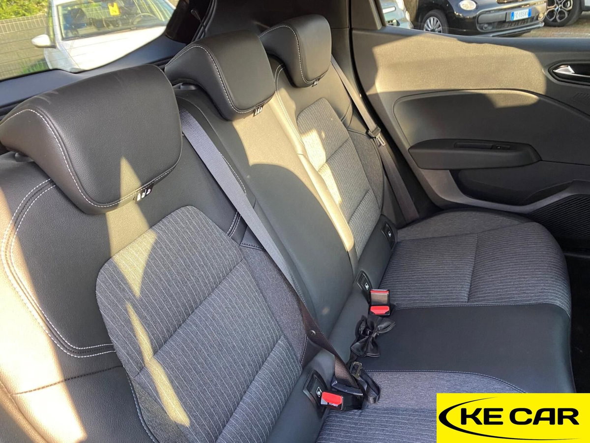 Renault Clio TCe 90 CV 5 porte Techno (10)