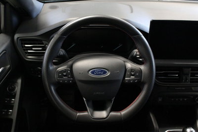 Ford Focus Station Wagon 1.0 EcoBoost Hybrid 125 CV SW ST-Line (18)