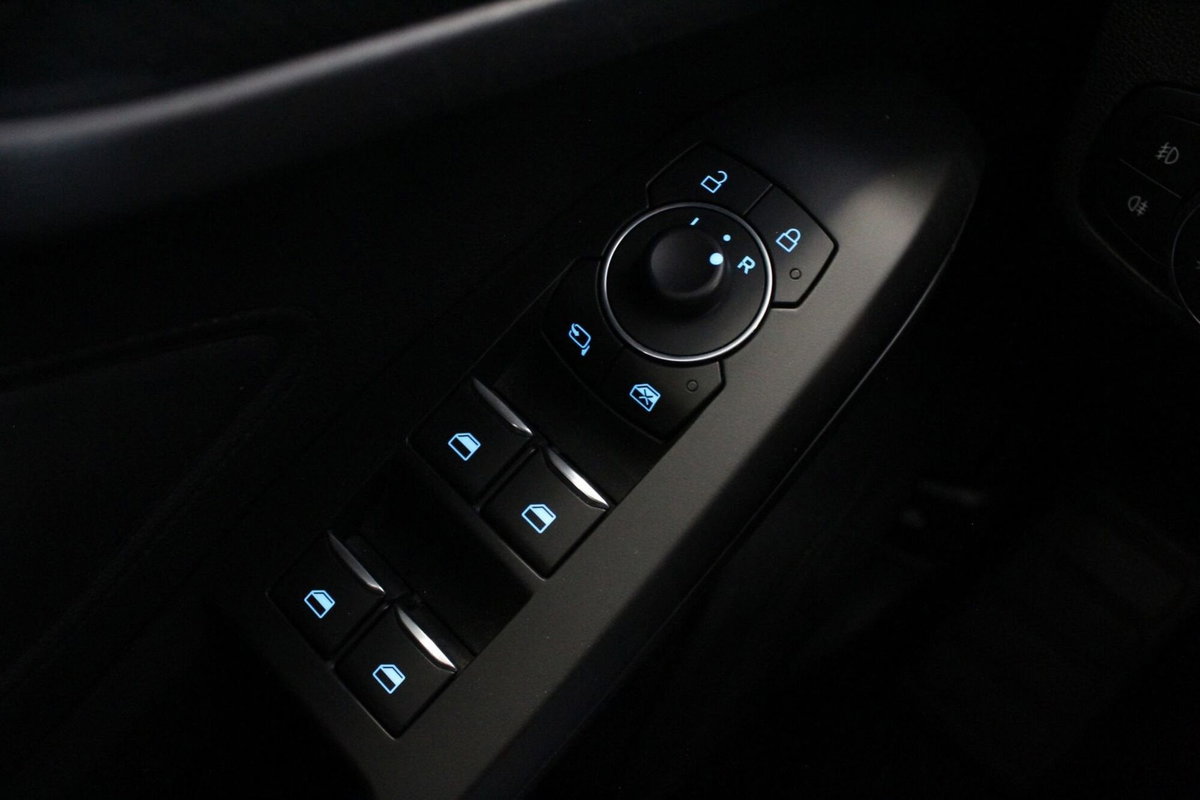 Ford Focus Station Wagon 1.0 EcoBoost Hybrid 125 CV SW ST-Line (9)