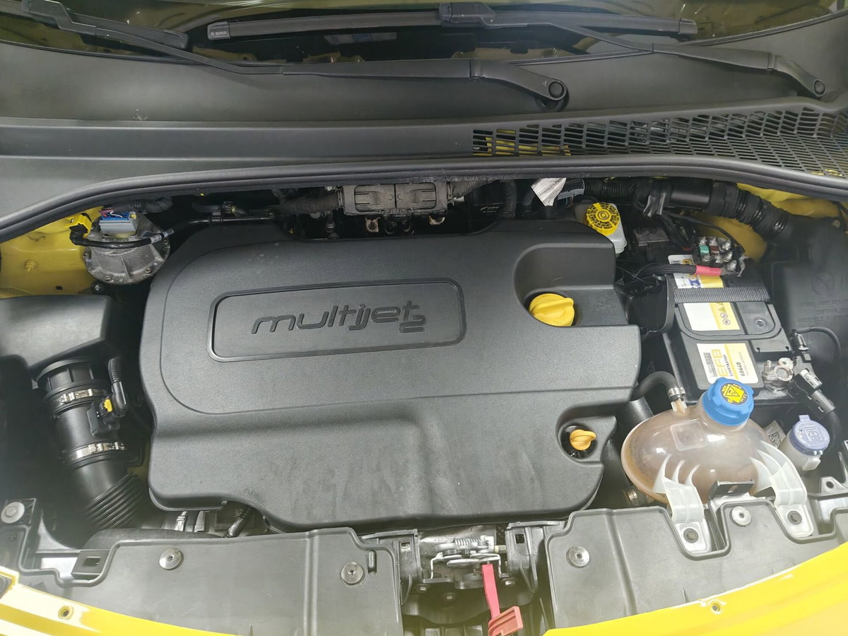 Fiat 500L 1.6 Multijet 120 CV Trekking (19)