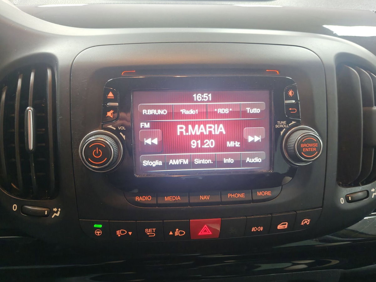 Fiat 500L 1.6 Multijet 120 CV Trekking (7)
