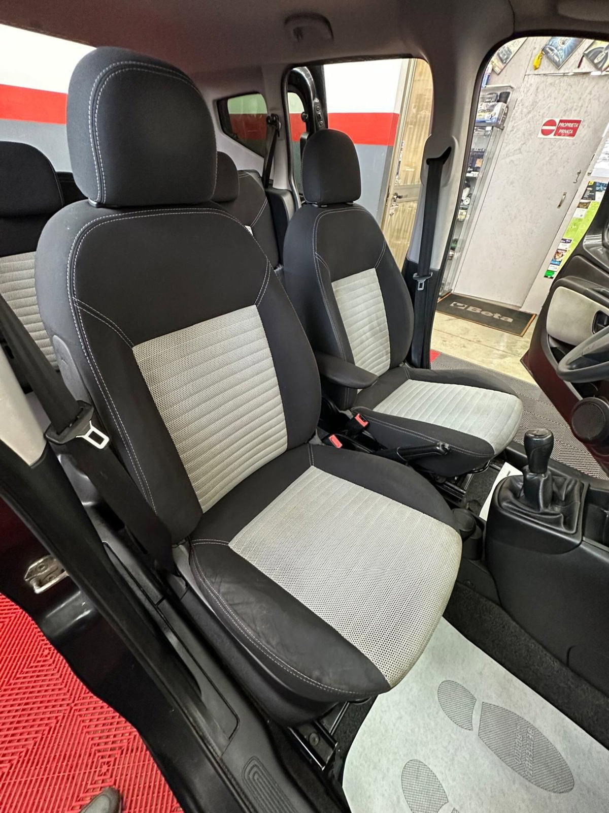 Fiat Qubo 1.3 MJT 75 CV Trekking (20)