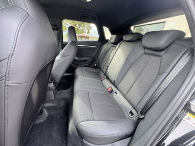 Audi A3 Sportback 35 TDI S line edition (9)