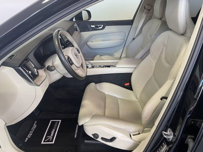 Volvo XC60 B4 Geartronic Momentum Pro (14)