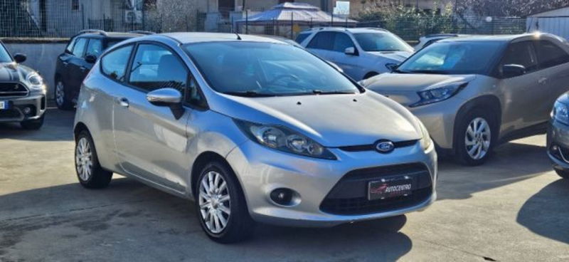 Ford Fiesta 1.4 TDCi 68CV 3 porte Titanium