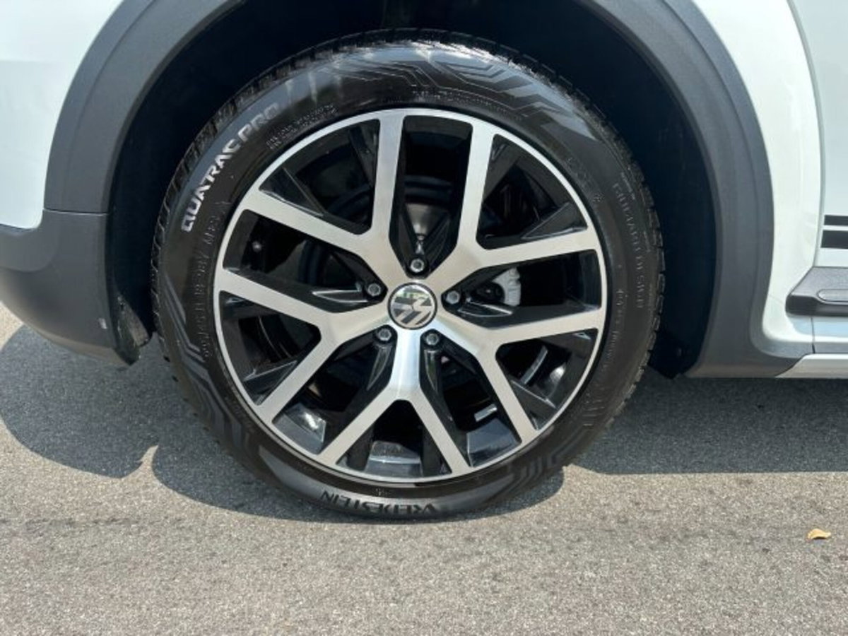 Volkswagen Maggiolino Cabrio 1.2 TSI Design (8)