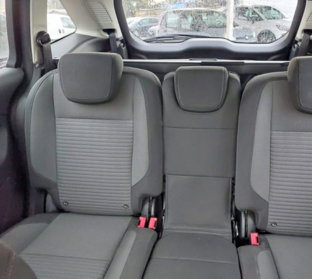 Ford C-Max 1.5 TDCi 120CV Start&Stop Business N1 (13)