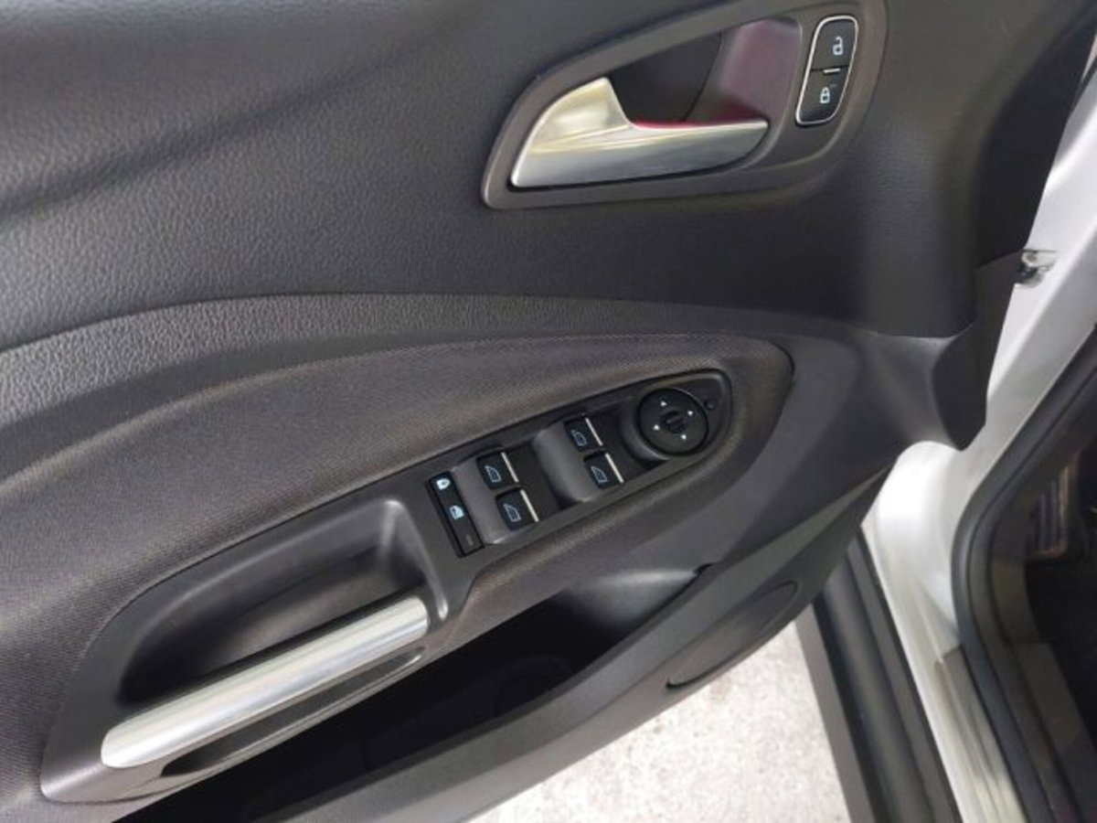 Ford C-Max 1.5 TDCi 120CV Start&Stop Business N1 (16)