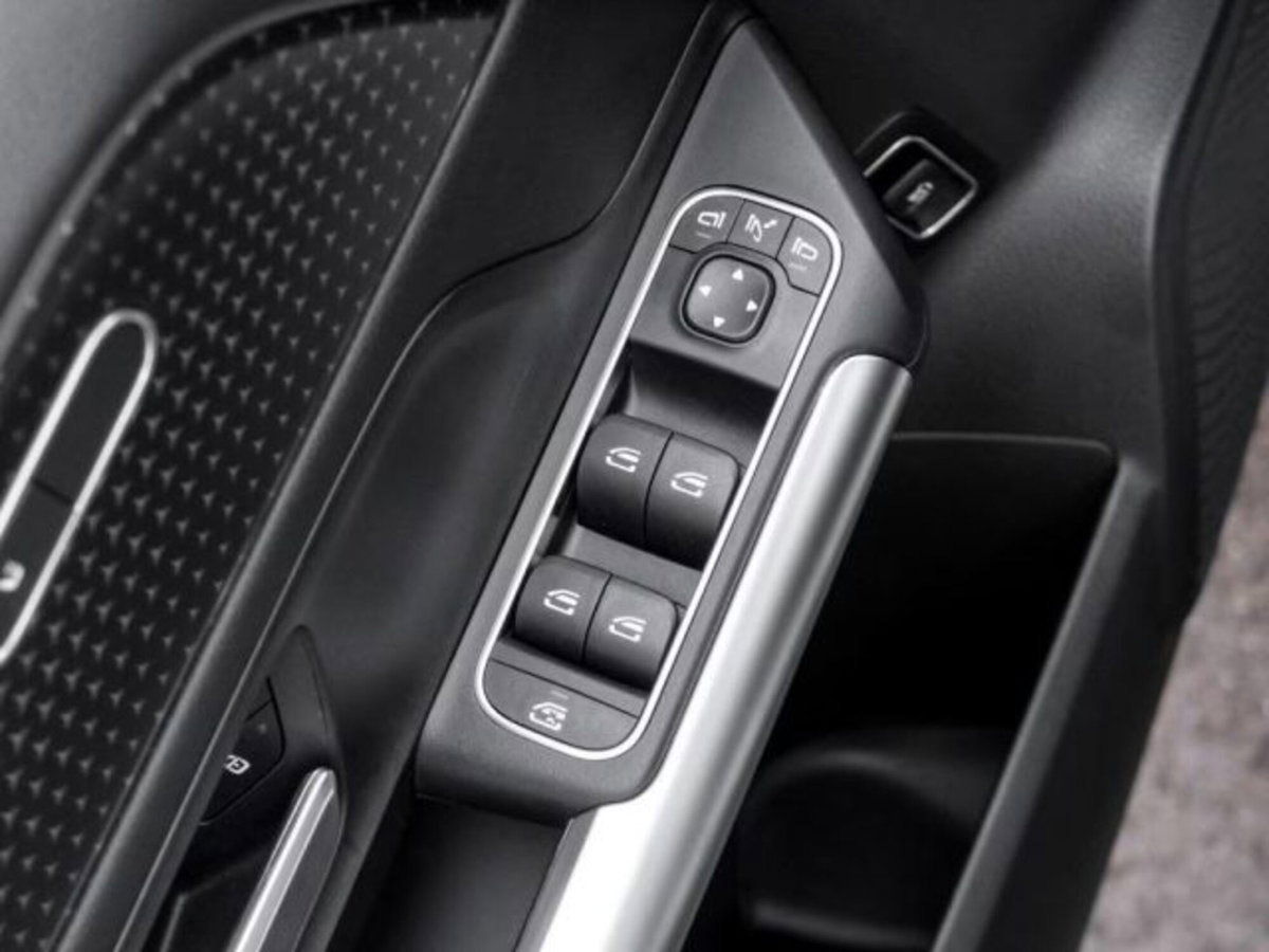 Mercedes-Benz EQA 250 Sport Plus (15)
