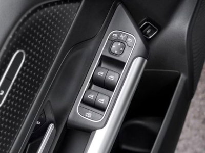 Mercedes-Benz EQA 250 Sport Plus (15)