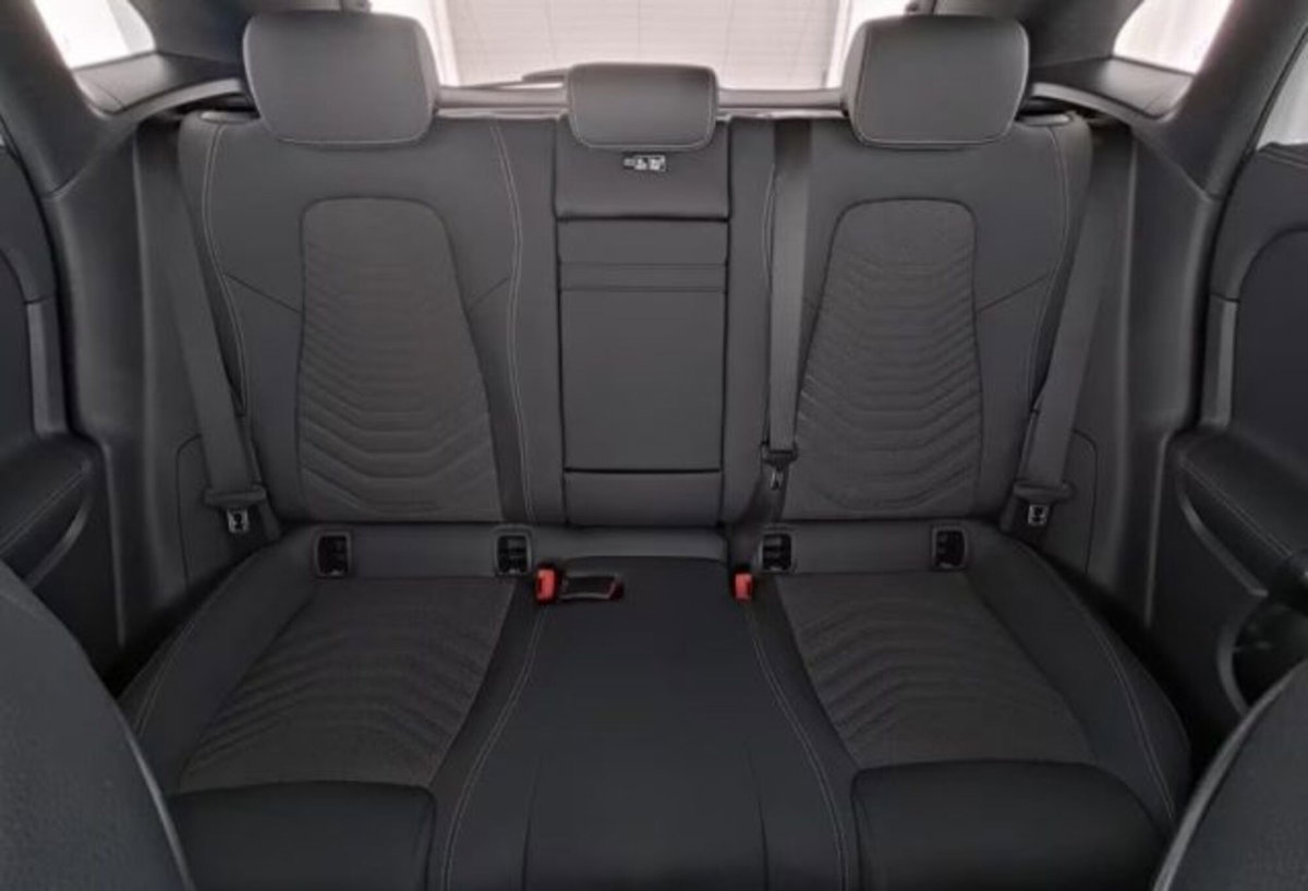 Mercedes-Benz EQA 250+ Progressive Advanced (15)