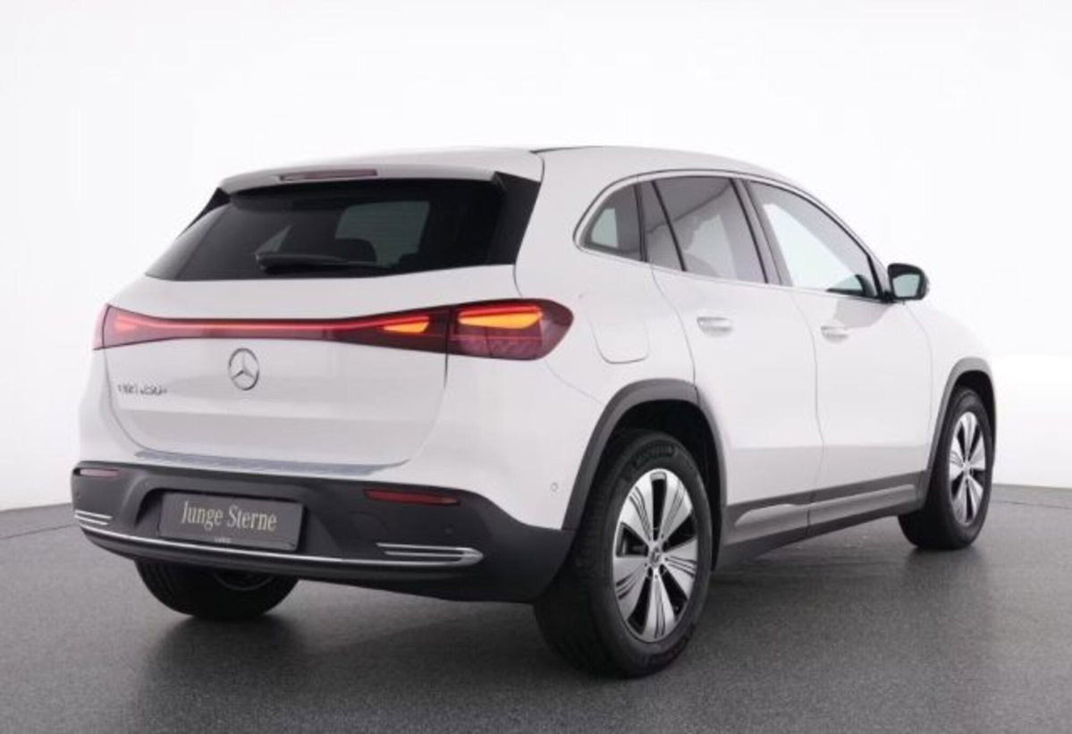 Mercedes-Benz EQA 250+ Progressive Advanced (2)