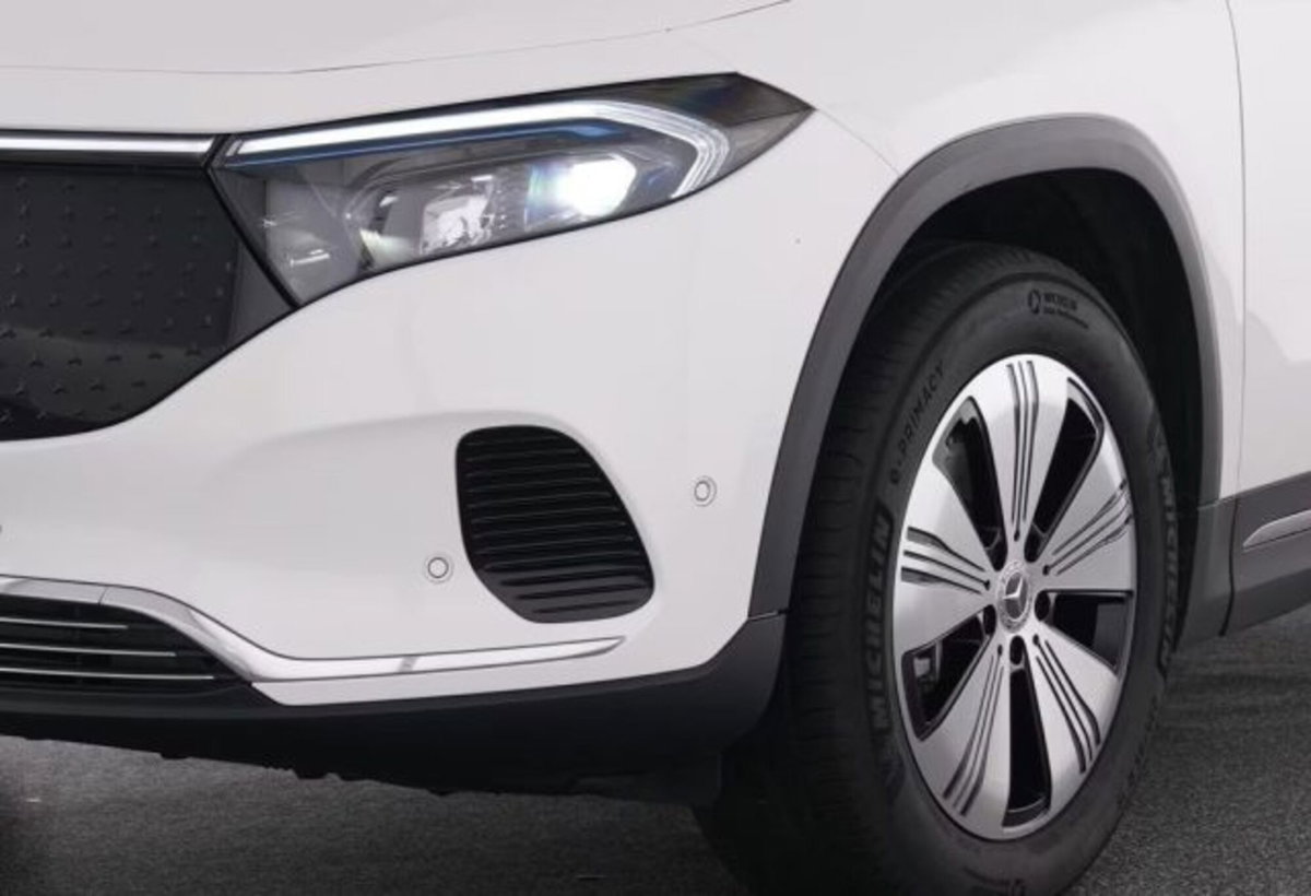 Mercedes-Benz EQA 250+ Progressive Advanced (5)