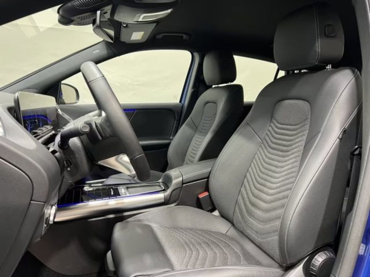 Mercedes-Benz EQA 250 Sport Plus (11)