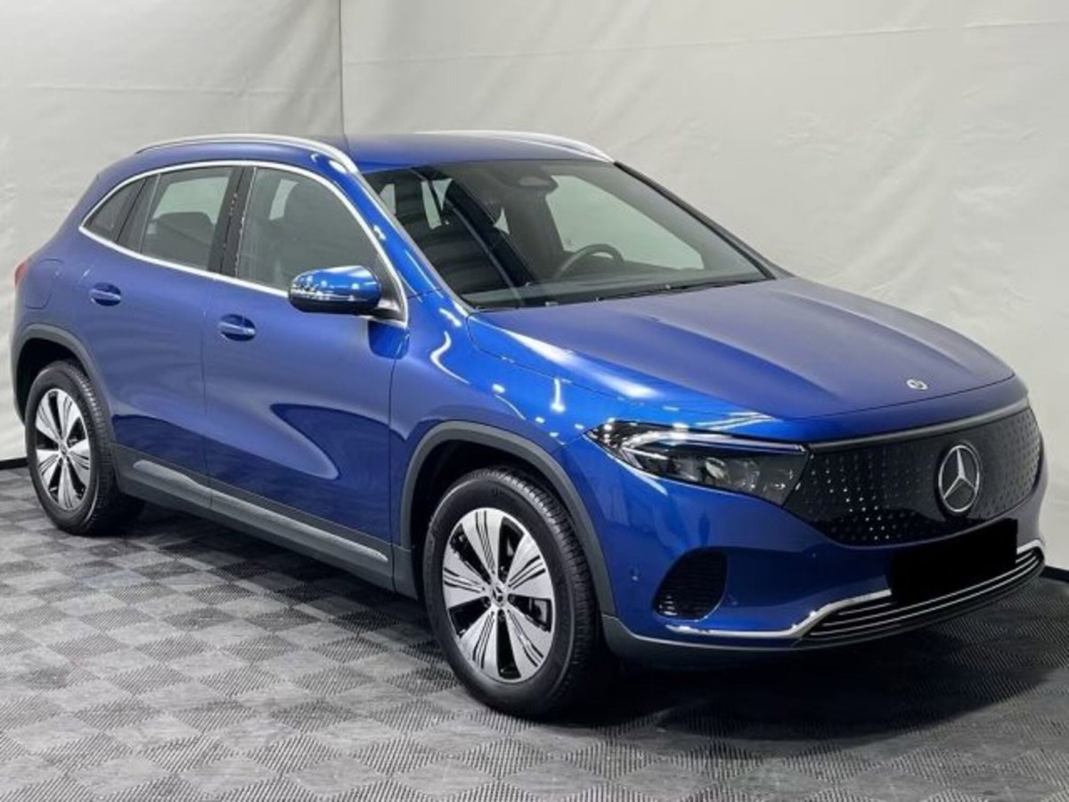Mercedes-Benz EQA 250 Sport Plus (8)