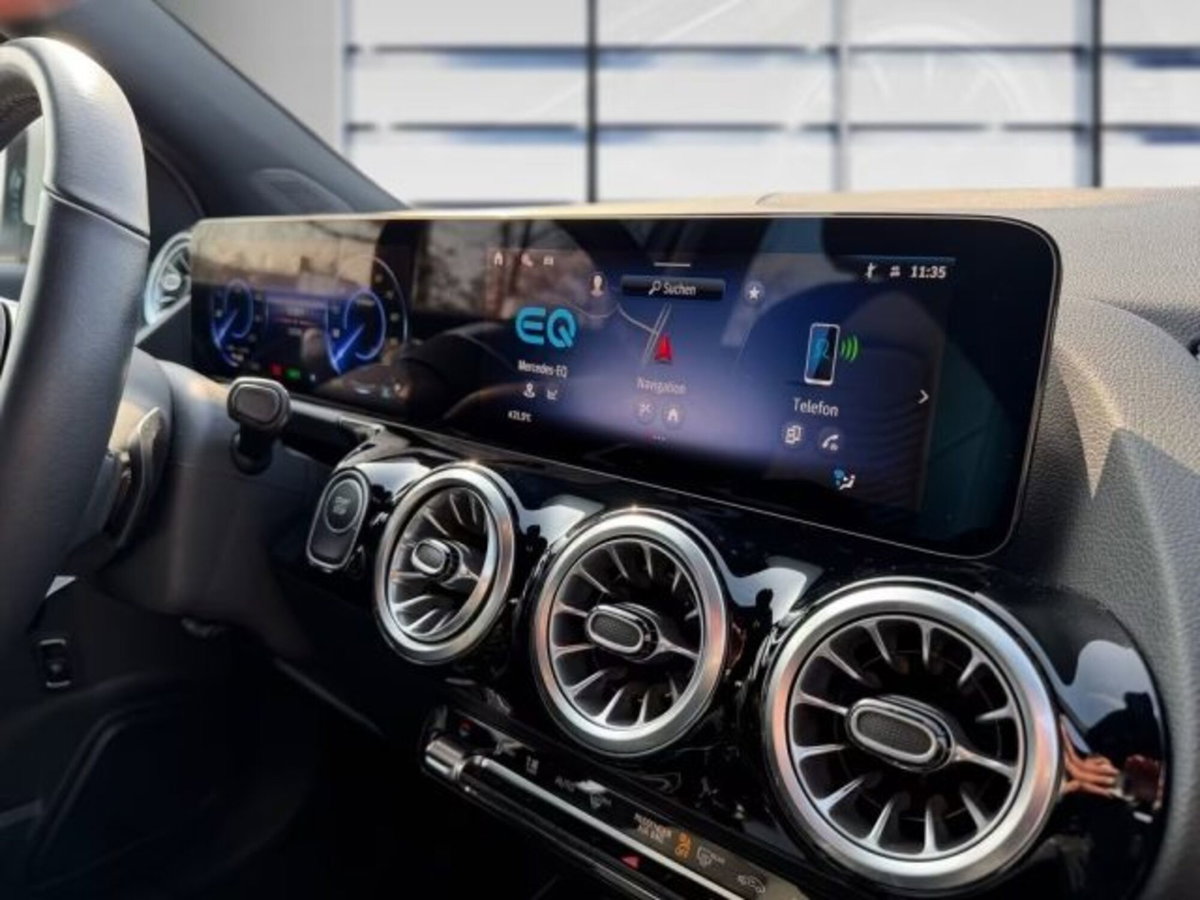Mercedes-Benz EQA 250 Sport Plus (4)