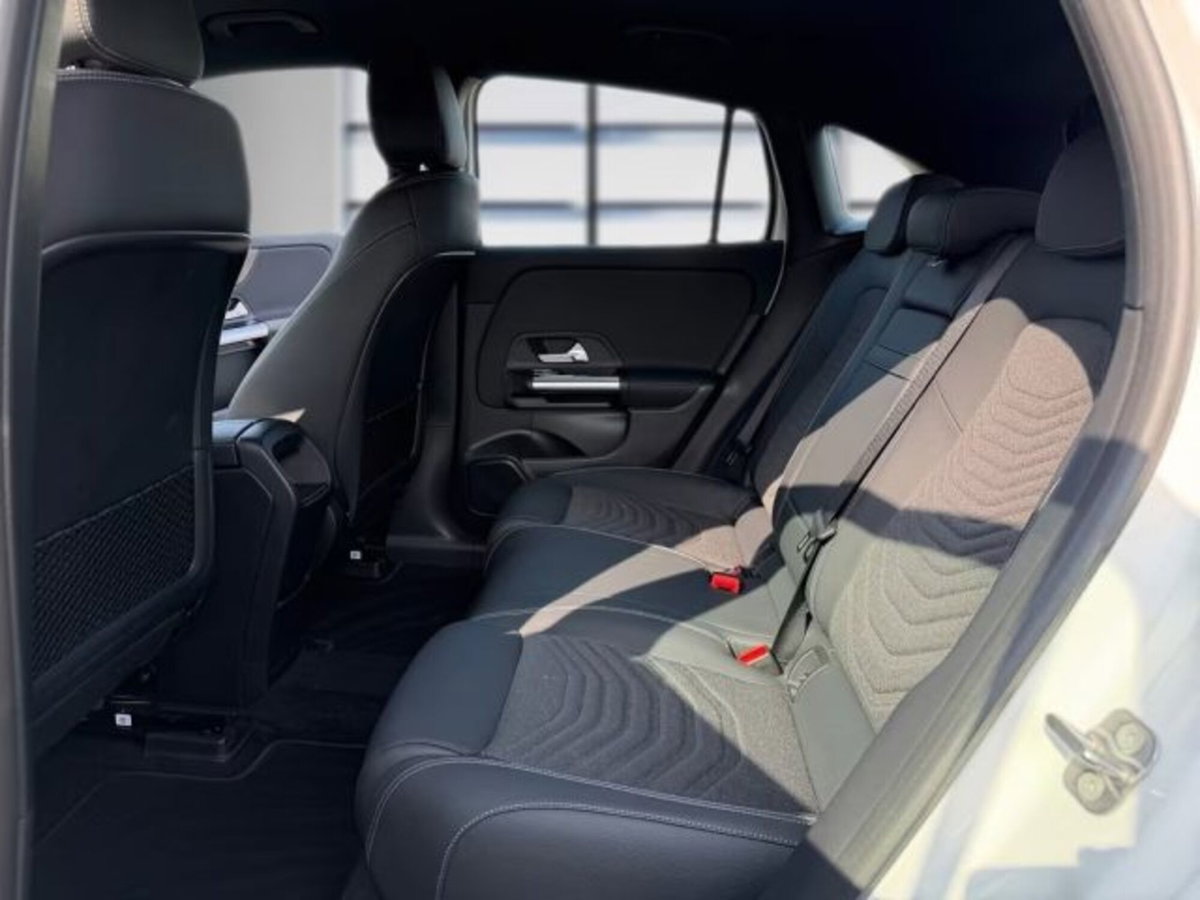 Mercedes-Benz EQA 250 Sport Plus (6)