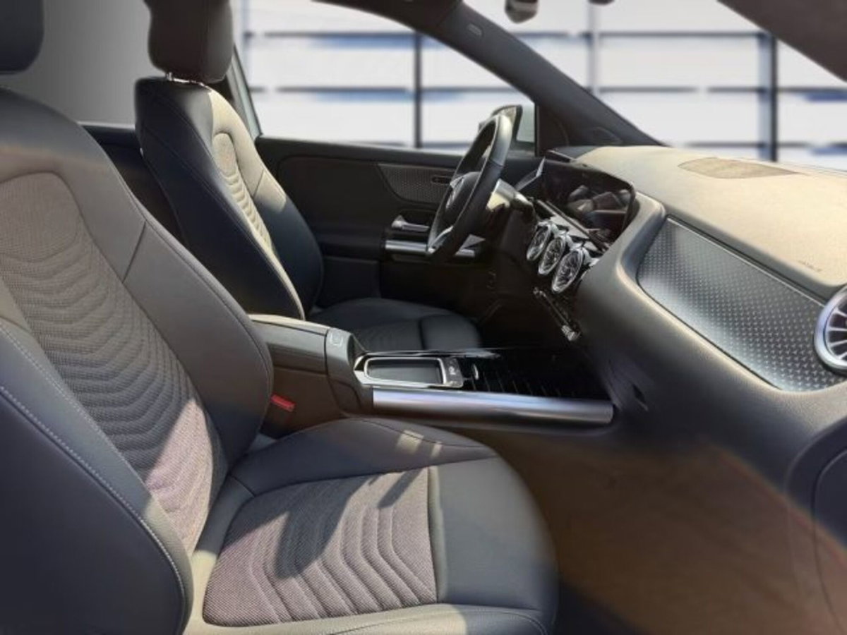 Mercedes-Benz EQA 250 Sport Plus (8)