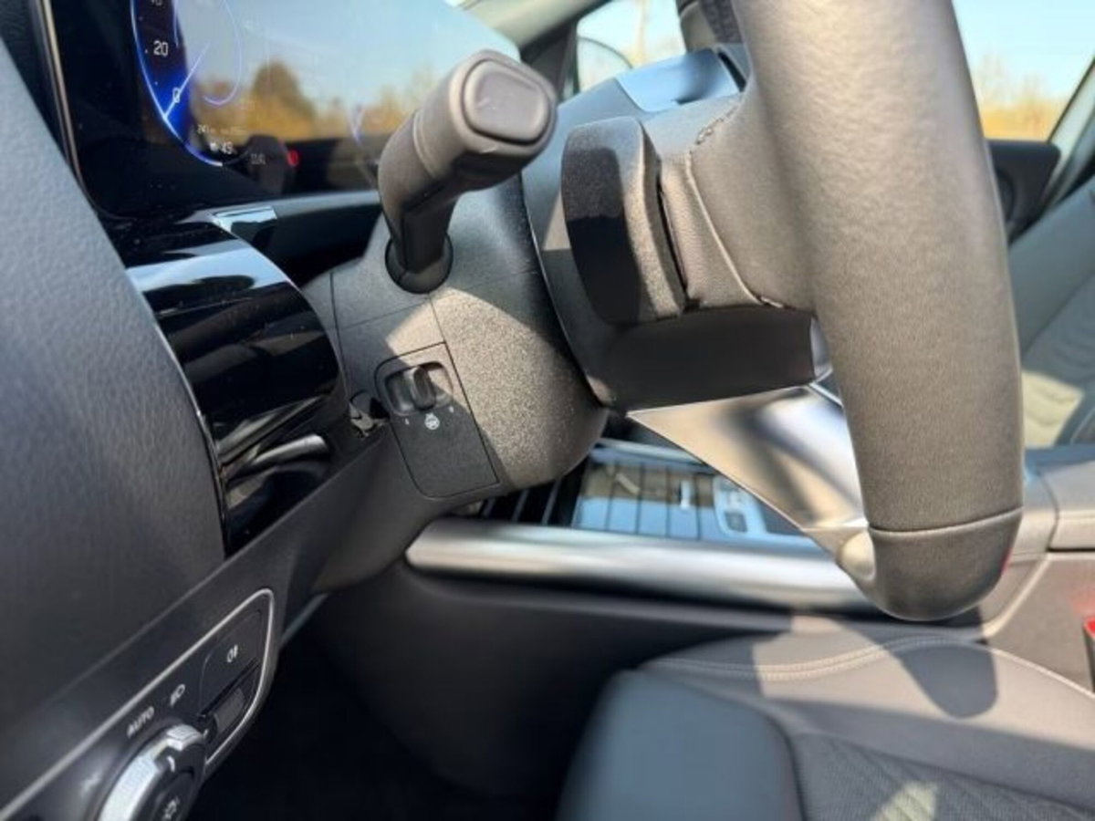 Mercedes-Benz EQA 250 Sport Plus (9)