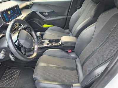 Peugeot 2008 PureTech 130 S&S GT (13)
