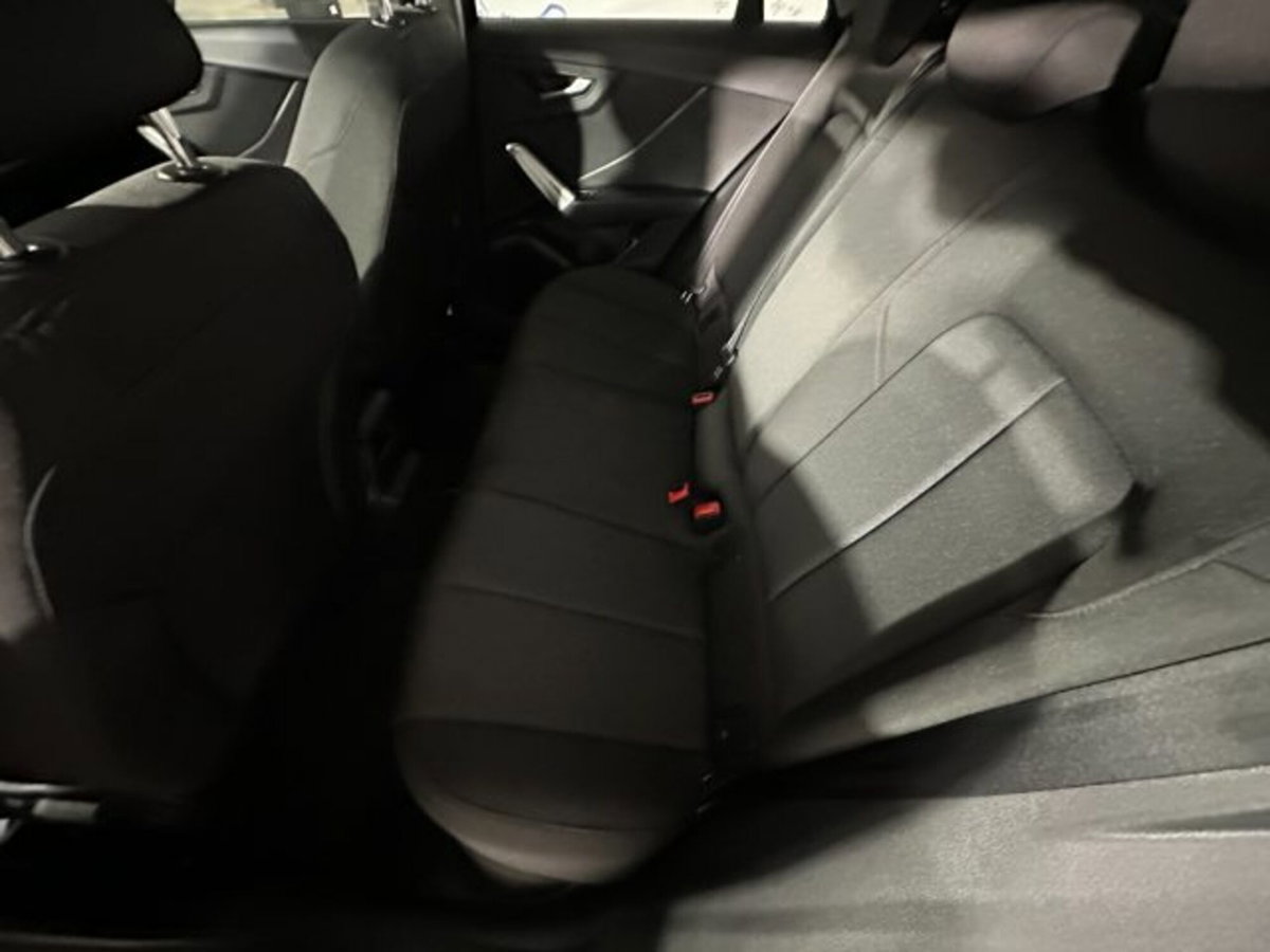 Audi Q2 35 1.5 tfsi Business Advanced s-tronic (13)