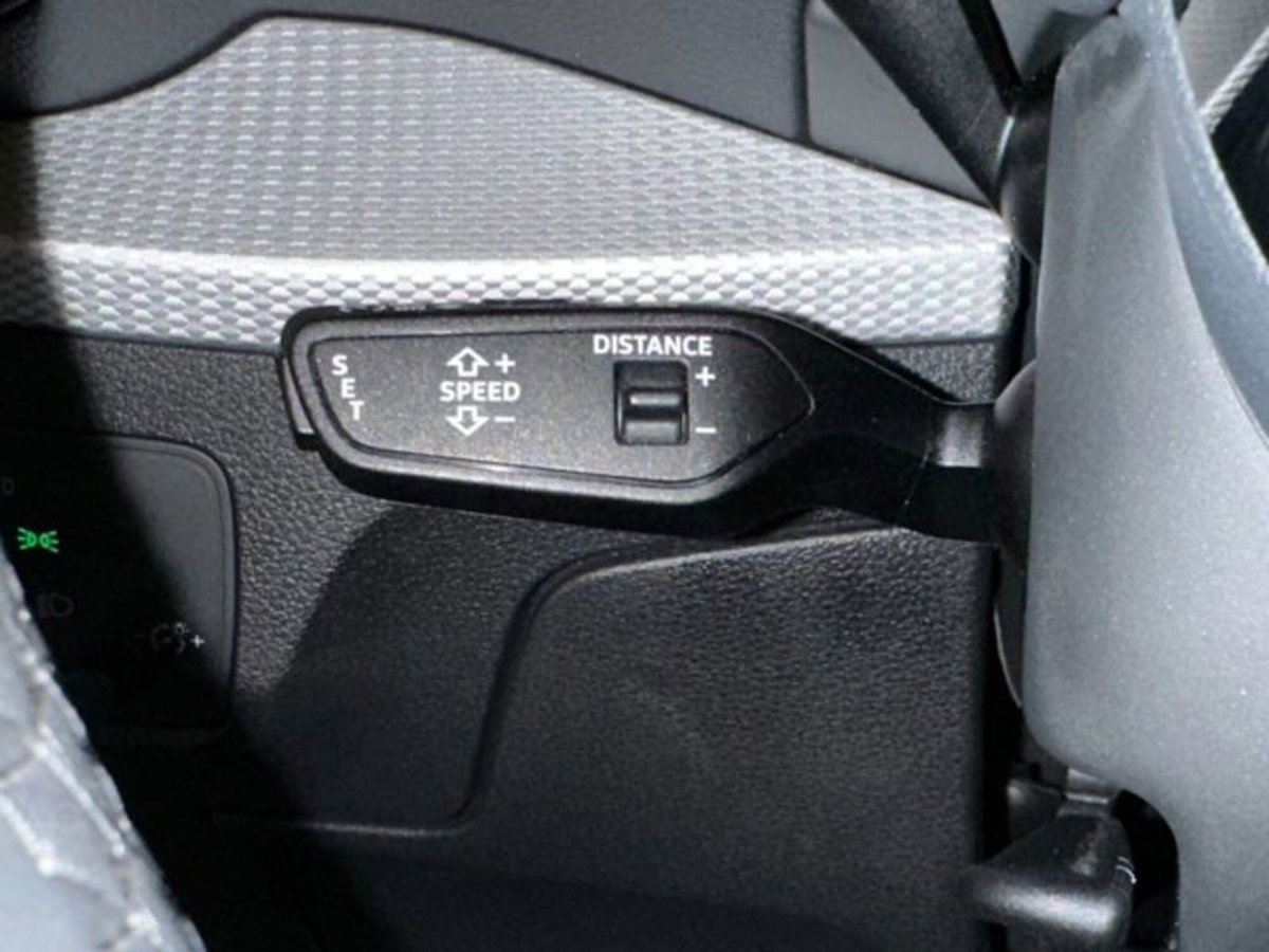 Audi Q2 35 1.5 tfsi Business Advanced s-tronic (14)