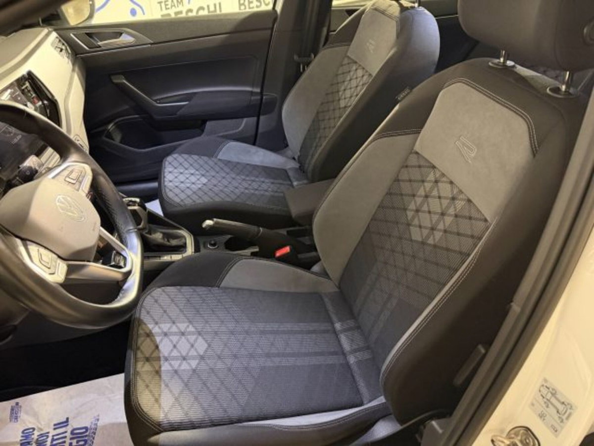 Volkswagen Taigo 1.0 tsi R-Line 115cv dsg (6)