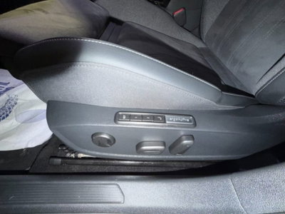 Volkswagen Golf 2.0 TDI 150 CV DSG SCR Style (13)